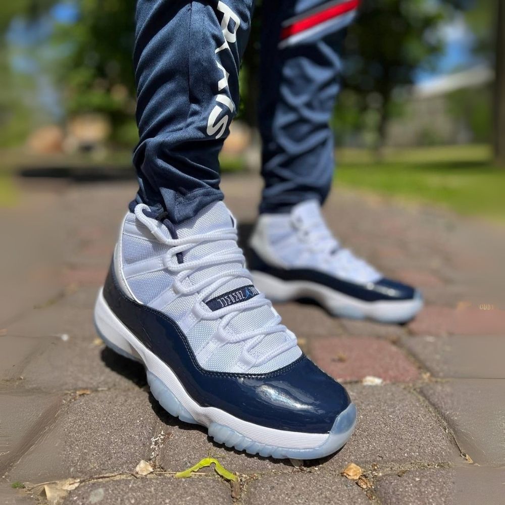 Air Jordan 11 Retro UNC Win Like 82