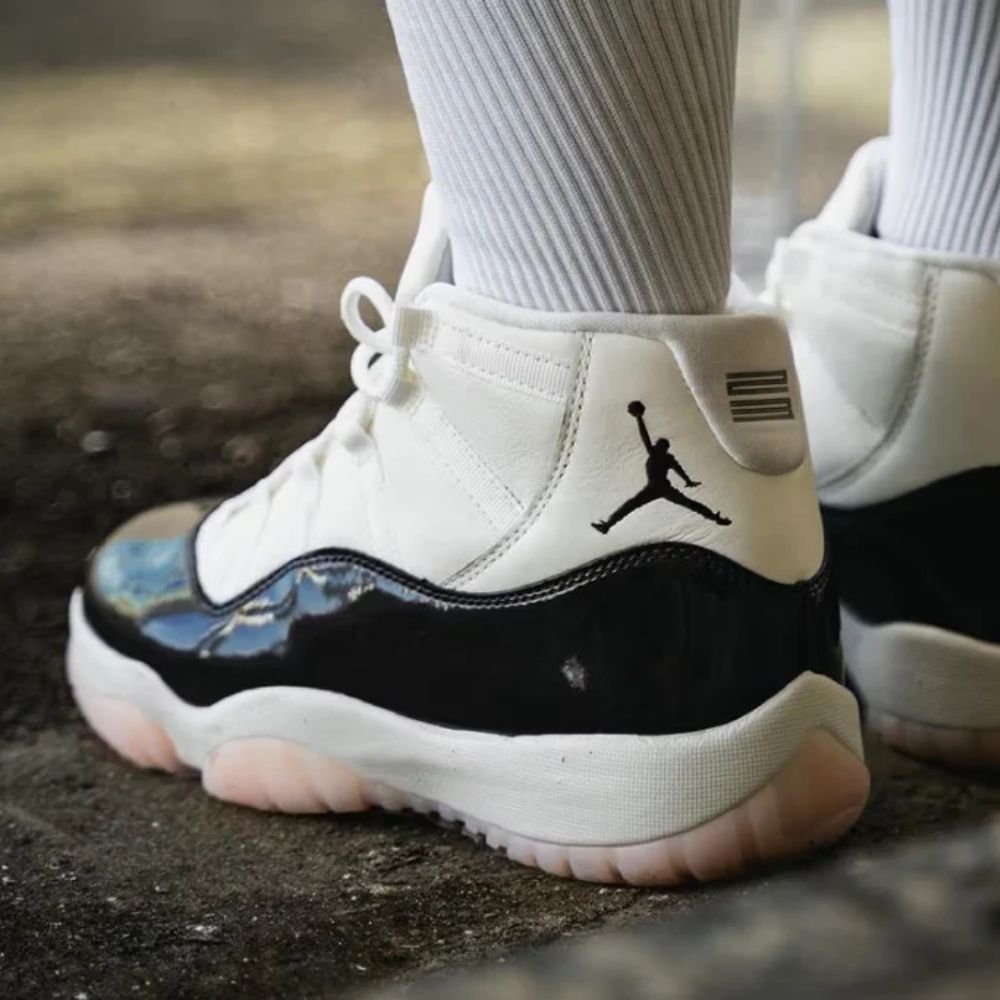 Air Jordan 11 Retro Neapolitan