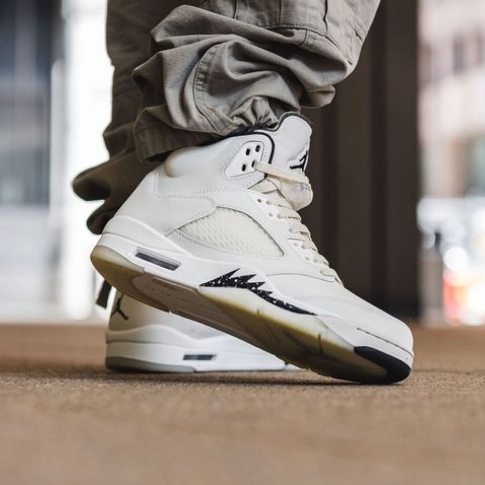 Air Jordan 5 Retro SE Sail