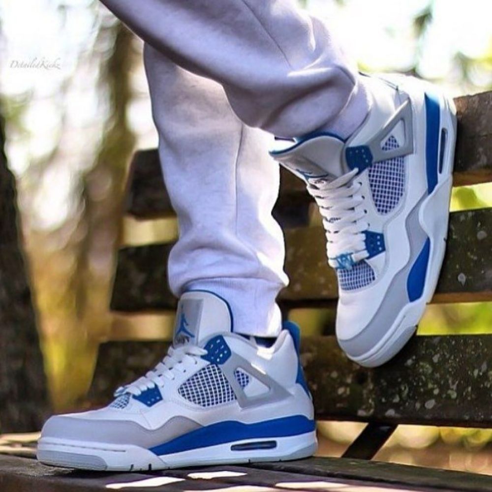 Air Jordan 4 Retro Military Blue White Grey 2024